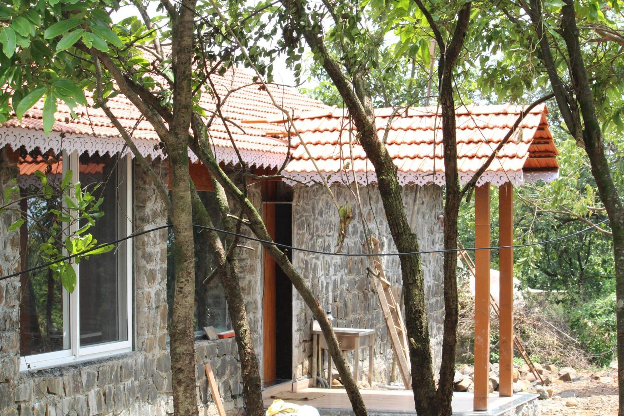 Eshi Resorts And Restaurant - Bhimashankars Jungle Luxury Resort Taleghar Exteriör bild
