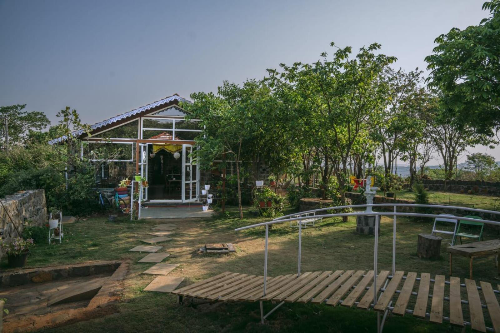 Eshi Resorts And Restaurant - Bhimashankars Jungle Luxury Resort Taleghar Exteriör bild